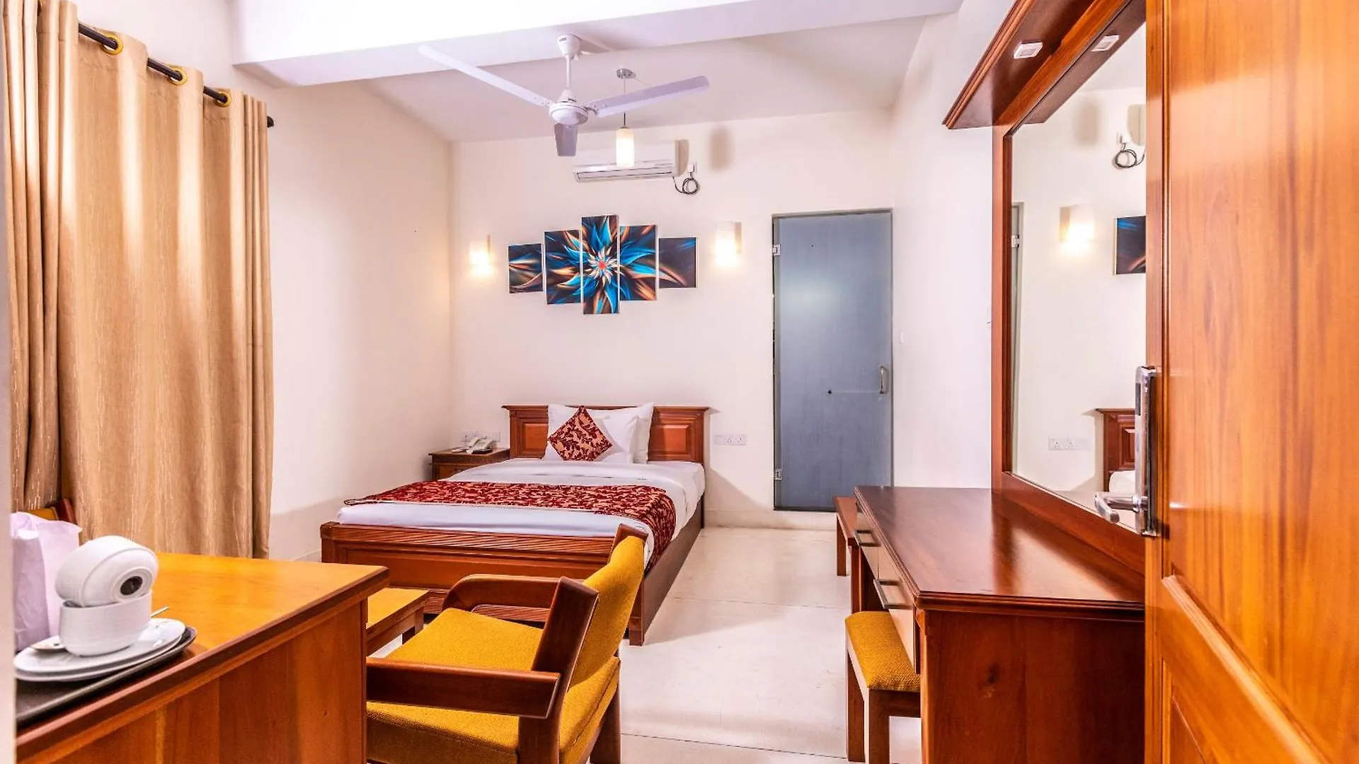 Hotel Cassendra Kandy