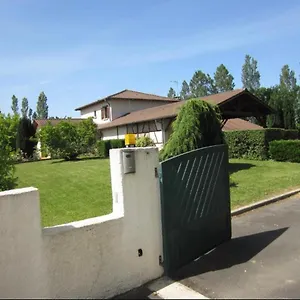 Parc De La Charmille Bed & Breakfast Saint-Étienne-sur-Reyssouze